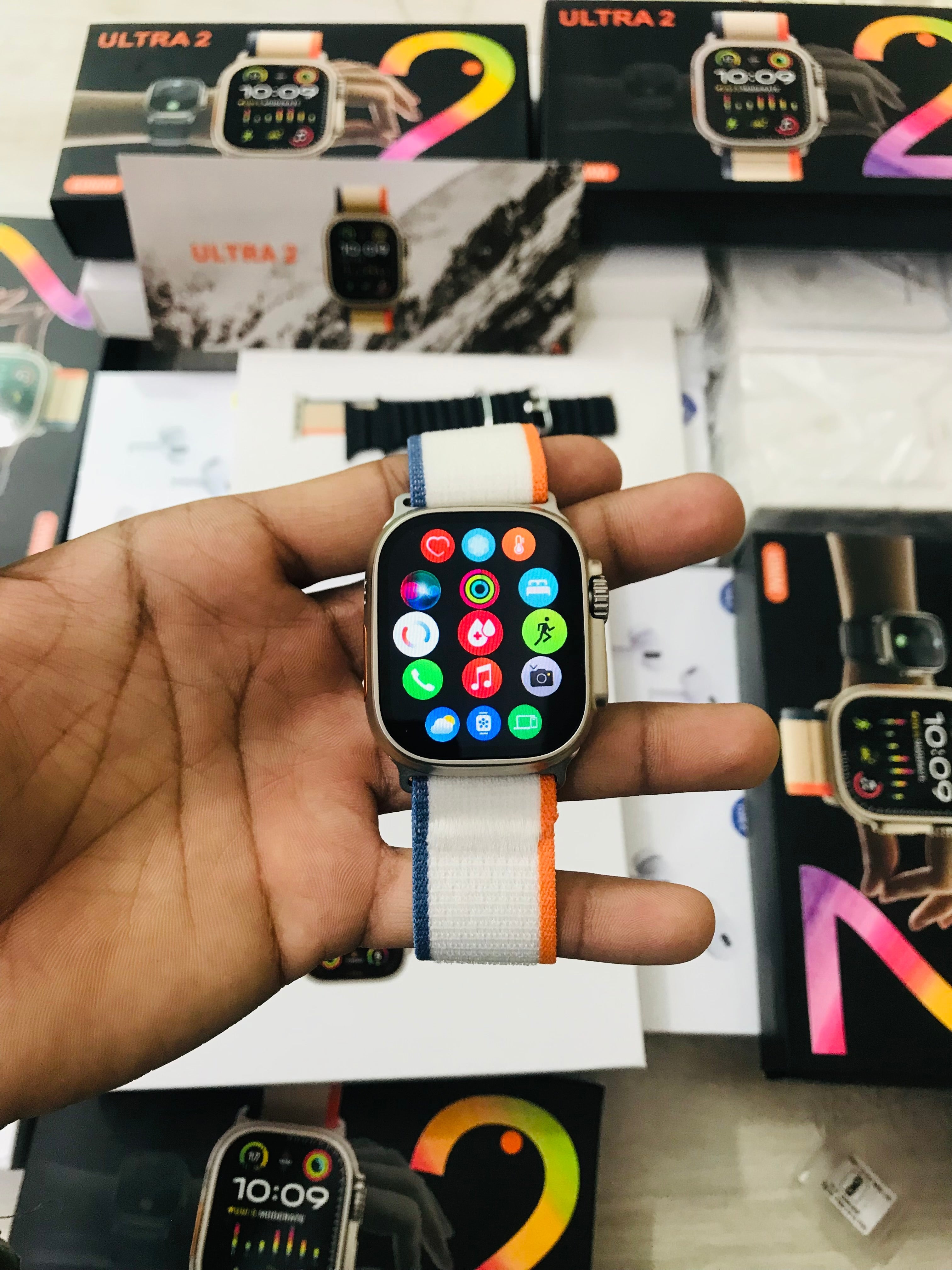 i-watch Ultra 2 with 2strep and watch magnetic charger (1 year warranty)