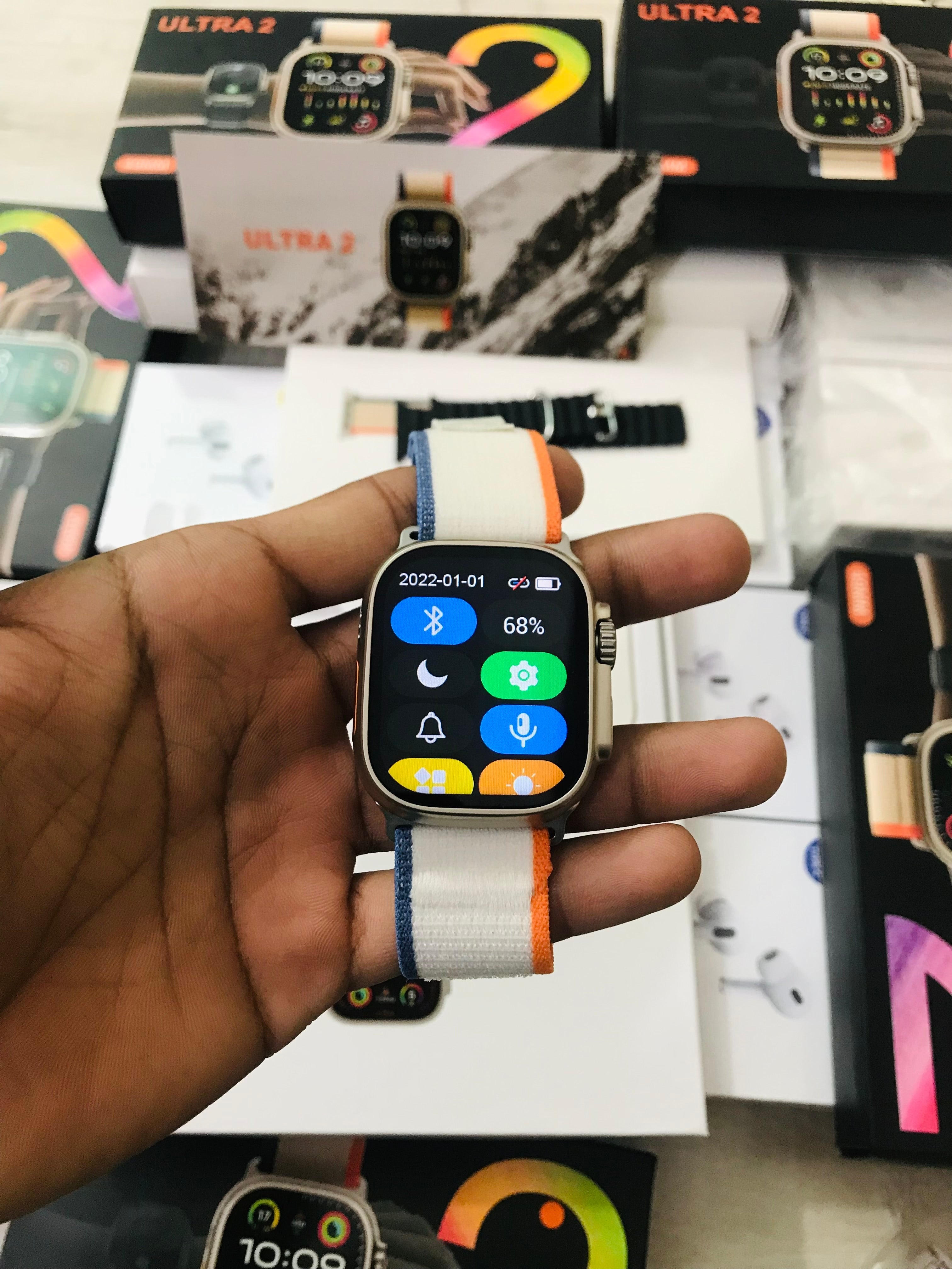 i-watch Ultra 2 with 2strep and watch magnetic charger (1 year warranty)