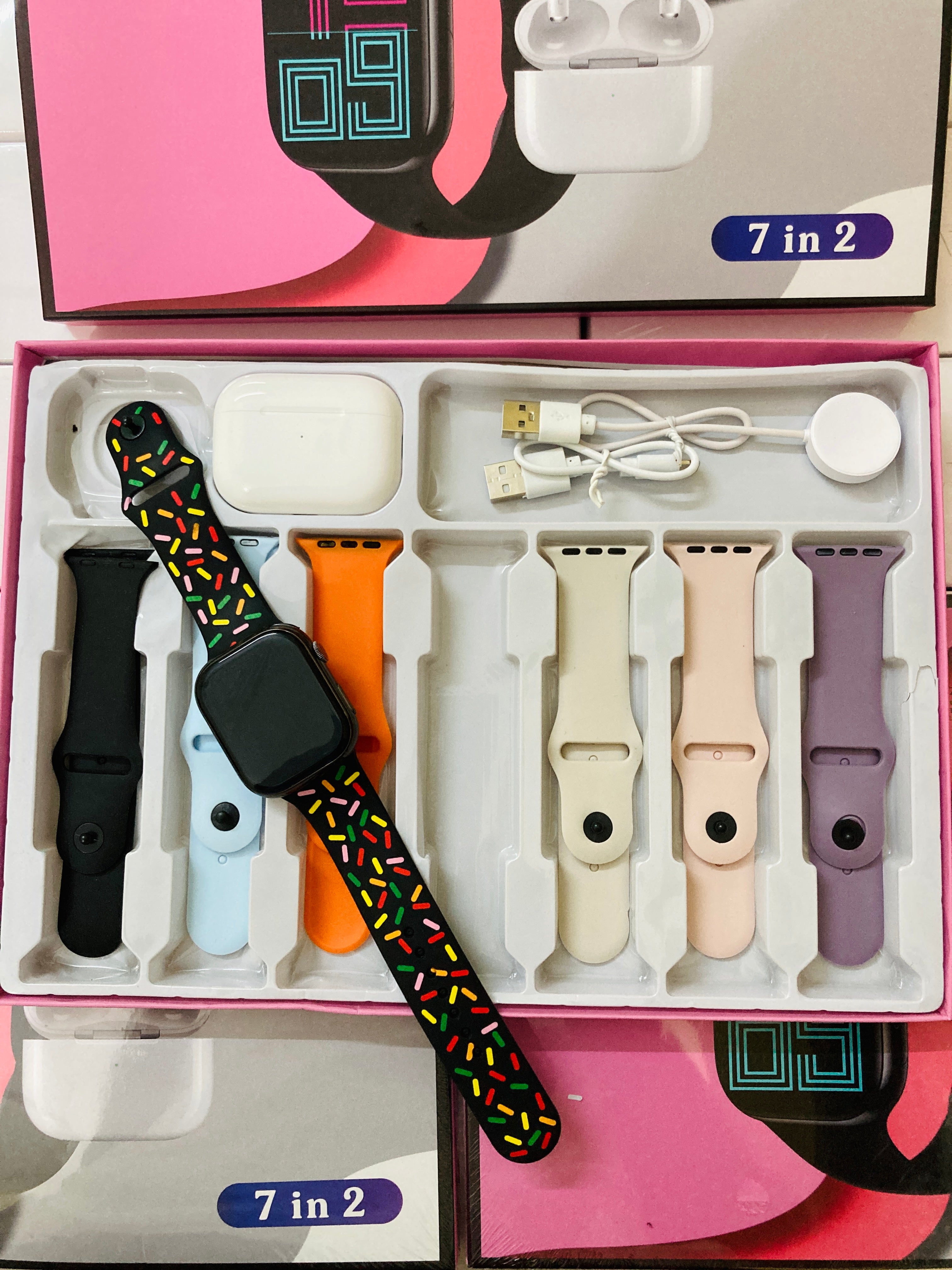 Combo7in2:AirPods pro + Smart Watch with 7 straps and watch charger (6 month warranty